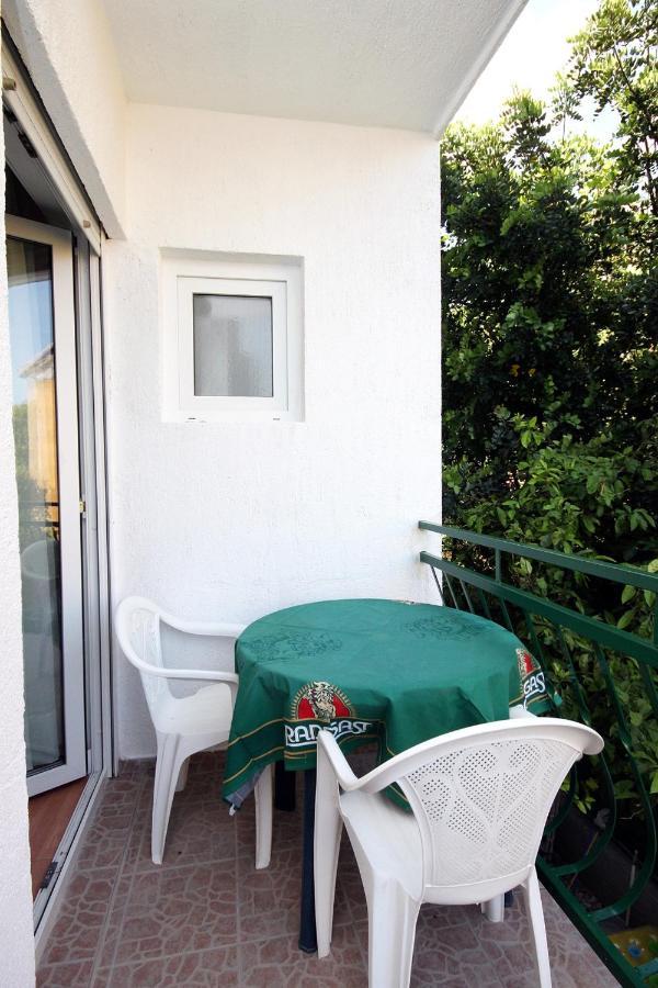 Apartments By The Sea Drvenik Donja Vala, Makarska - 6701 Extérieur photo