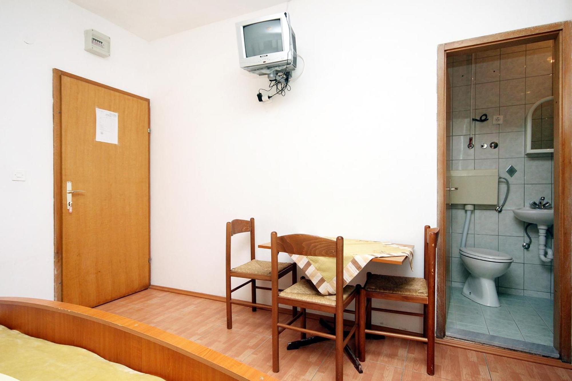 Apartments By The Sea Drvenik Donja Vala, Makarska - 6701 Chambre photo
